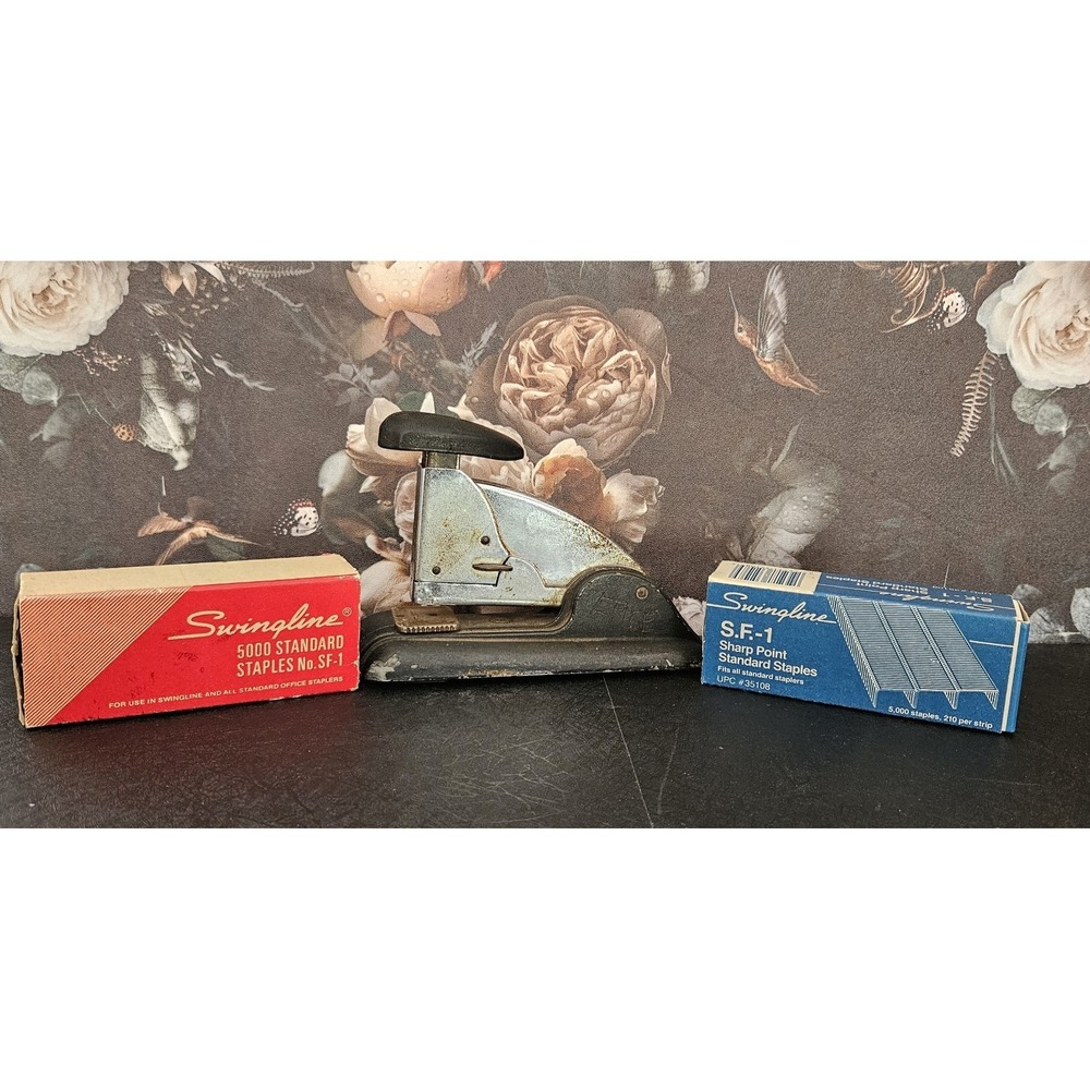 Vtg SWINGLINE SPEED STAPLER‎ No. 3 and Two Boxes Of SF1 Staples - WORKS
